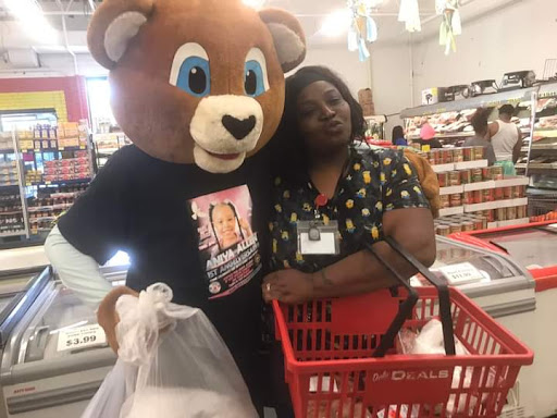 Grocery Store «So Low Grocery Outlet», reviews and photos, 3111 N Emerson Ave, Minneapolis, MN 55411, USA