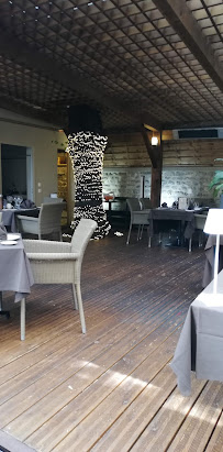 Atmosphère du Restaurant français Les Jardins de Villennes à Villennes-sur-Seine - n°6