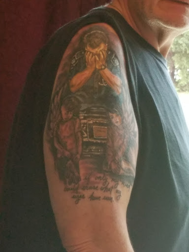 Tattoo Shop «Wandering Canvas Tattoo», reviews and photos, 40 W Main St, Dallastown, PA 17313, USA