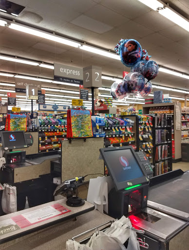 Grocery Store «Safeway», reviews and photos, 1605 E Bridge St, Brighton, CO 80601, USA
