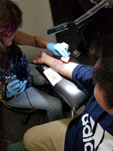 Tattoo Shop «Santa Clarita Tattoo», reviews and photos, 25835 Railroad Ave, Santa Clarita, CA 91350, USA