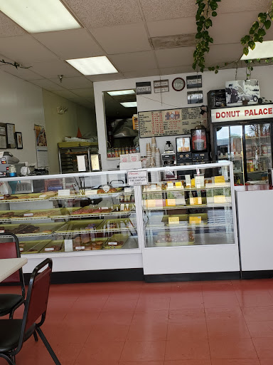 Donut Shop «Donut Palace», reviews and photos, 113 S Interstate Hwy 35, New Braunfels, TX 78130, USA