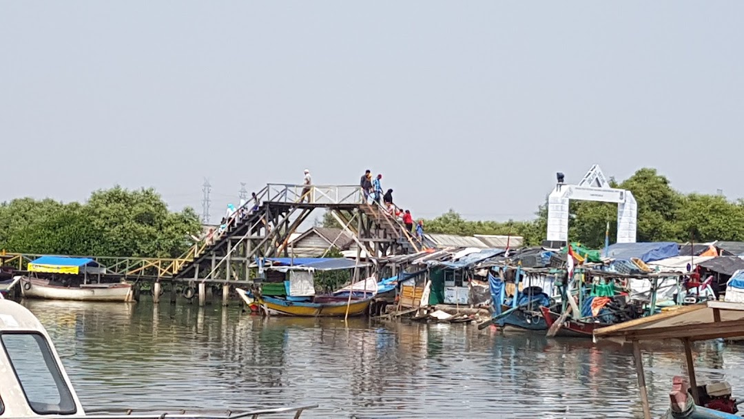 WISATA JEMBATAN CINTA