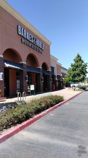 Book Store «Barnes & Noble Booksellers South Corona», reviews and photos, 2470 Tuscany St #101, Corona, CA 92881, USA