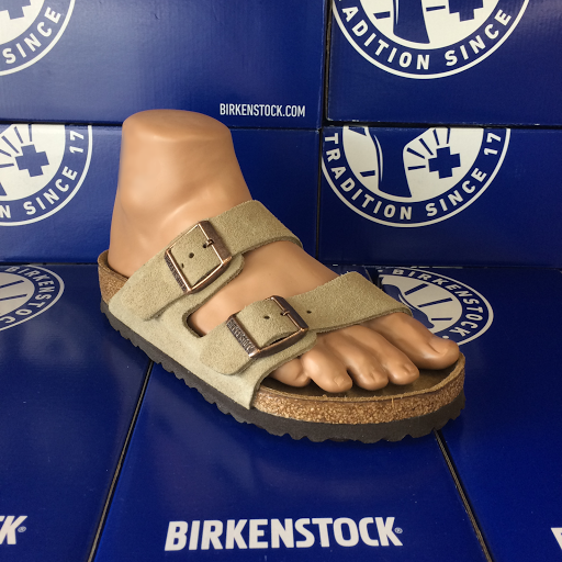 Shoe Store «Discount Shoes», reviews and photos, 1282 Brevard Rd, Asheville, NC 28806, USA