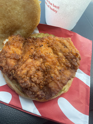 Fast Food Restaurant «Chick-fil-A», reviews and photos, 2429 W Wheatland Rd, Dallas, TX 75237, USA