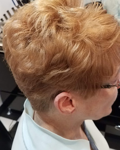 Beauty Salon «New Yorker Styling Salon», reviews and photos, 8813 Bridgeport Way SW # 305, Lakewood, WA 98499, USA