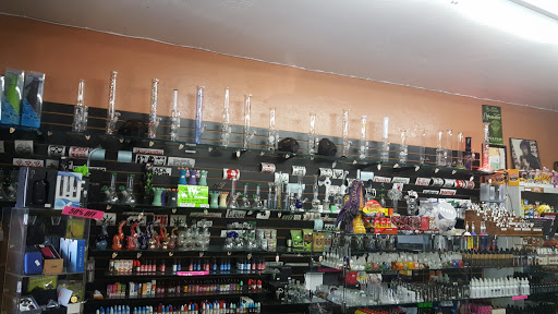Tobacco Shop «Discount Smoke Shop», reviews and photos, 3105 Scotts Valley Dr, Scotts Valley, CA 95066, USA