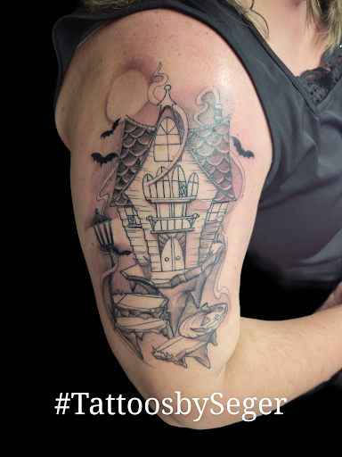 Explore sister name tattoo ideas, creative tattoo ideas in Crystal City, available at Meraki Tattoo and Piercing