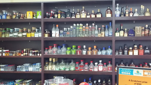 Liquor Store «The Red Barn Liquor», reviews and photos, 1760 W 6th St #101, Corona, CA 92882, USA