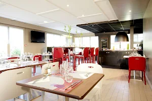 Restaurant Campanile Rouen Nord - Mont Saint Aignan image