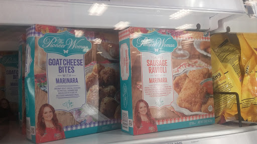 Department Store «Target», reviews and photos, 13460 Archer Ave, Lemont, IL 60439, USA