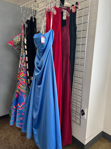 Thrift Store «Goodwill Retail Store of Springfield – Battlefield», reviews and photos, 3151 S Kansas Expy, Springfield, MO 65807, USA