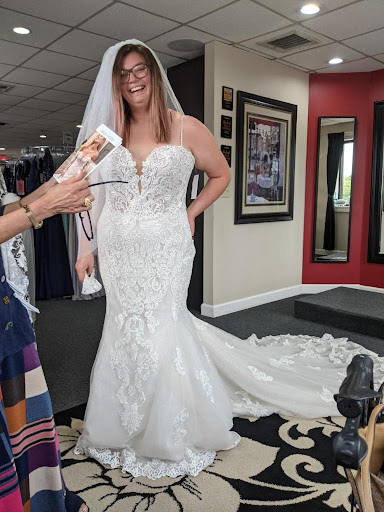 Bridal Shop «Blushing Bride», reviews and photos, 215 Newbury St # 207, Peabody, MA 01960, USA