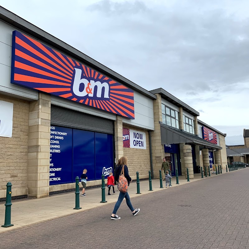 B&M Store