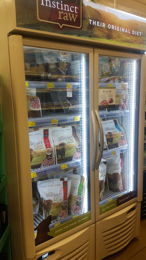 Pet Supply Store «PetSmart», reviews and photos, 2100 88th St, North Bergen, NJ 07047, USA