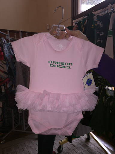 Book Store «The Duck Store - Campus», reviews and photos, 895 E 13th Ave, Eugene, OR 97401, USA