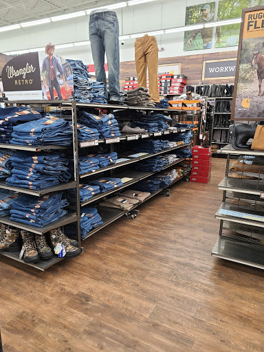 Home Improvement Store «Tractor Supply Co.», reviews and photos, 90 Marketplace Dr, Newnan, GA 30265, USA