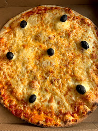Plats et boissons du Pizzeria Le Kiosque à Pizzas Yvrac - n°9