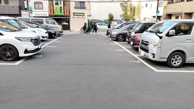 浦和仲町駐車場