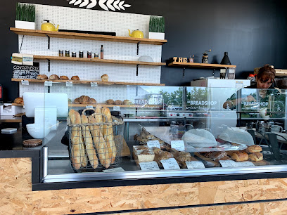 Le Breadshop Boulangerie Café