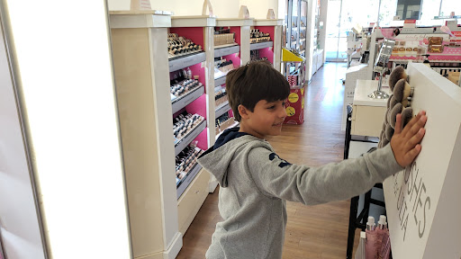 Hair Salon «Ulta Beauty», reviews and photos, 11850 Pines Blvd, Pembroke Pines, FL 33025, USA