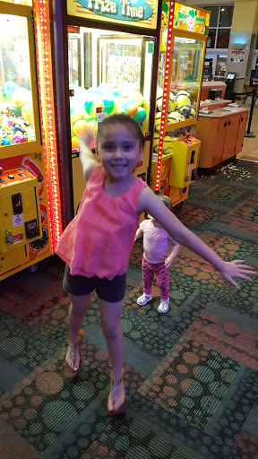 Movie Theater «Regal Cinemas Sandhill 16 IMAX & RPX», reviews and photos, 450 Towncenter Pl, Columbia, SC 29229, USA