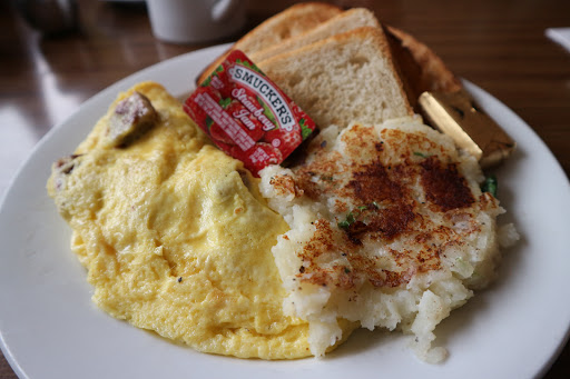 Diner «101 Coffee Shop», reviews and photos, 6145 Franklin Ave, Hollywood, CA 90028, USA