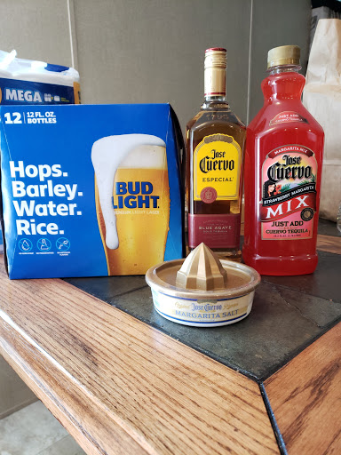 Liquor Store «Liquor Quick», reviews and photos, 102 Edgewood Dr, Trenton, OH 45067, USA