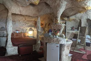 אלאדין - בקתות ומערות image