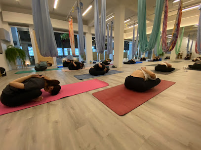 覺瑜伽-斗六瑜珈|空中瑜珈|專業瑜珈|瑜伽教室|瑜伽|瑜珈
