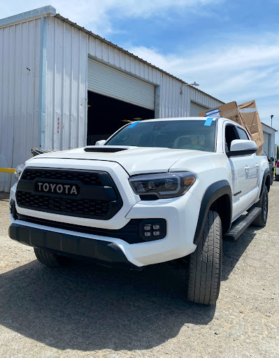 Auto Body Shop «Los Amigos Body Shop», reviews and photos, 8864 Jurupa Rd, Riverside, CA 92509, USA