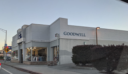 Thrift Store «Goodwill», reviews and photos