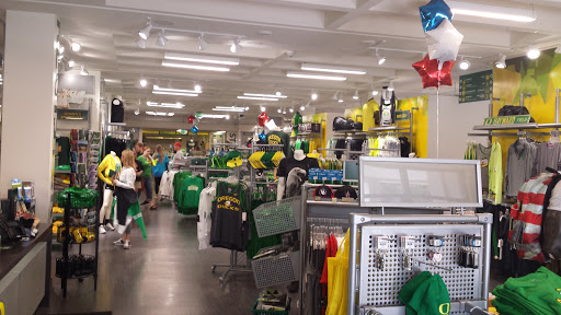 Book Store «The Duck Store - Campus», reviews and photos, 895 E 13th Ave, Eugene, OR 97401, USA