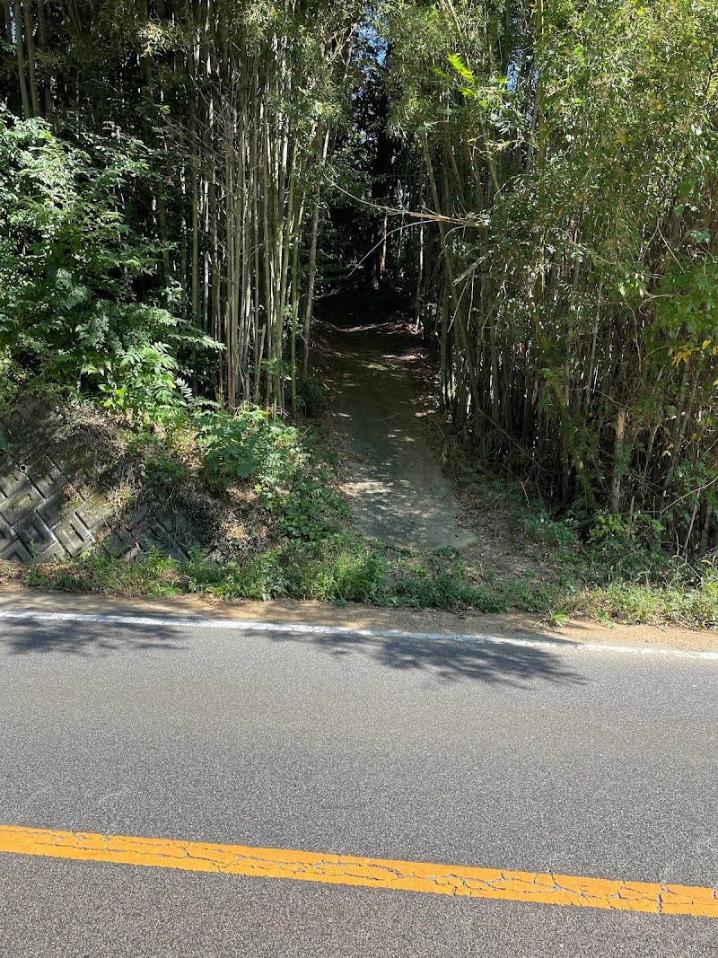 白山神社参道入口