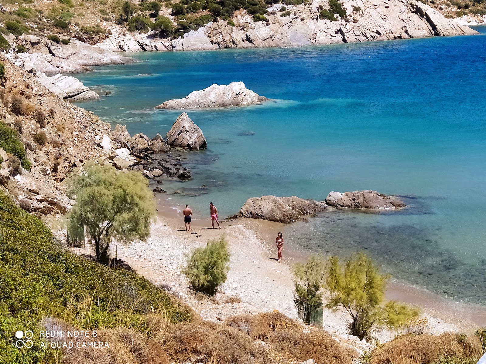 Vlychada beach'in fotoğrafı #42 ile birlikte