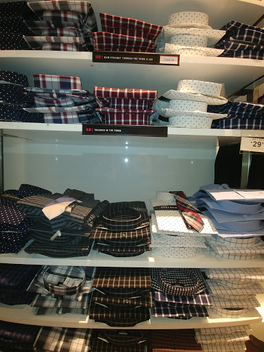 Clothing Store «Express», reviews and photos, 160 N Gulph Rd, King of Prussia, PA 19406, USA