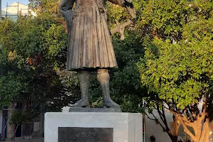 The Statue of Otto image