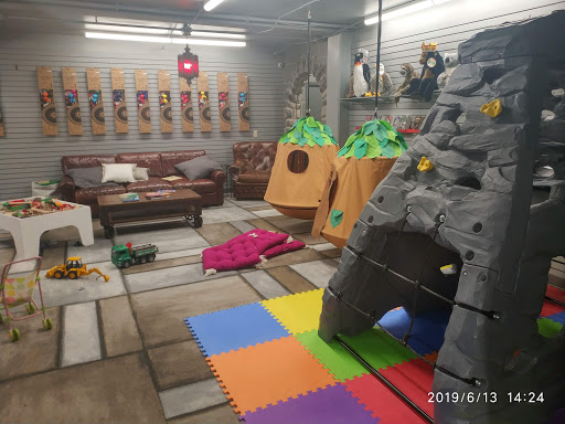 Toy Store «King Arthurs Court Toys», reviews and photos, 3040 Madison Rd, Cincinnati, OH 45209, USA