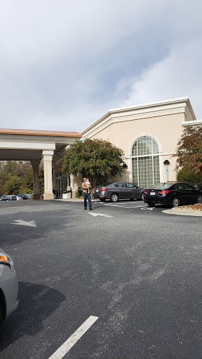 Hotel «DoubleTree by Hilton Hotel Greensboro», reviews and photos, 3030 W Gate City Blvd, Greensboro, NC 27403, USA