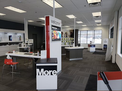 Cell Phone Store «Verizon Authorized Retailer, TCC», reviews and photos, 7656 160th St W, Lakeville, MN 55044, USA