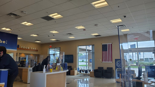 Used Car Dealer «CarMax», reviews and photos, 1213 Holiday Dr, Bloomington, IL 61704, USA