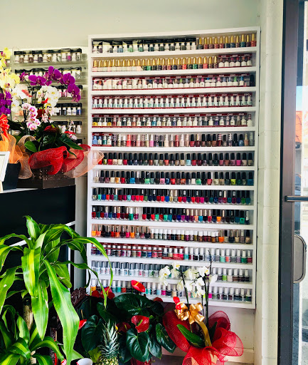 Nail salon Long Beach