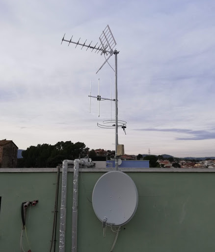 Comercial De La Antena en Lliçà d'Amunt, Barcelona