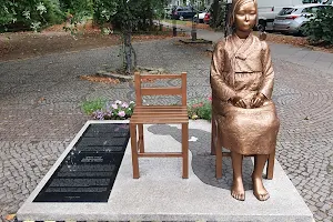 Statue of Peace (Comfort Woman Statue) image