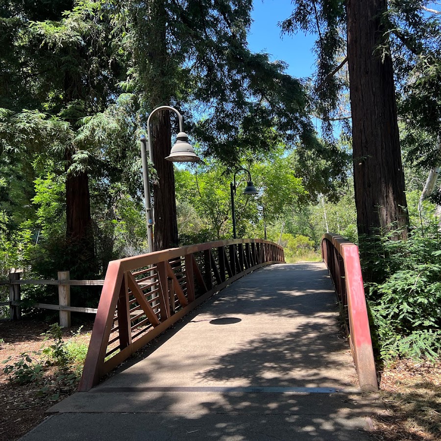 El Palo Alto Park