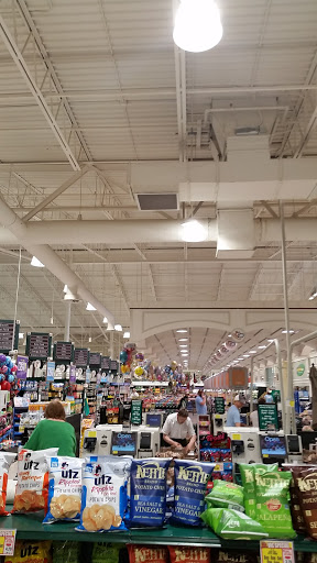 Grocery Store «Harris Teeter», reviews and photos, 2080 Kildaire Farm Rd, Cary, NC 27511, USA