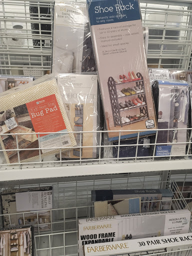 Clothing Store «Ross Dress for Less», reviews and photos, 484 Randall Rd, South Elgin, IL 60177, USA