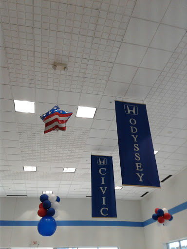 Used Car Dealer «Suburban Honda», reviews and photos, 25100 Haggerty Rd, Farmington Hills, MI 48335, USA