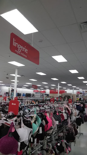 Department Store «Bealls Outlet», reviews and photos, 2738 W Hillsborough Ave, Tampa, FL 33614, USA